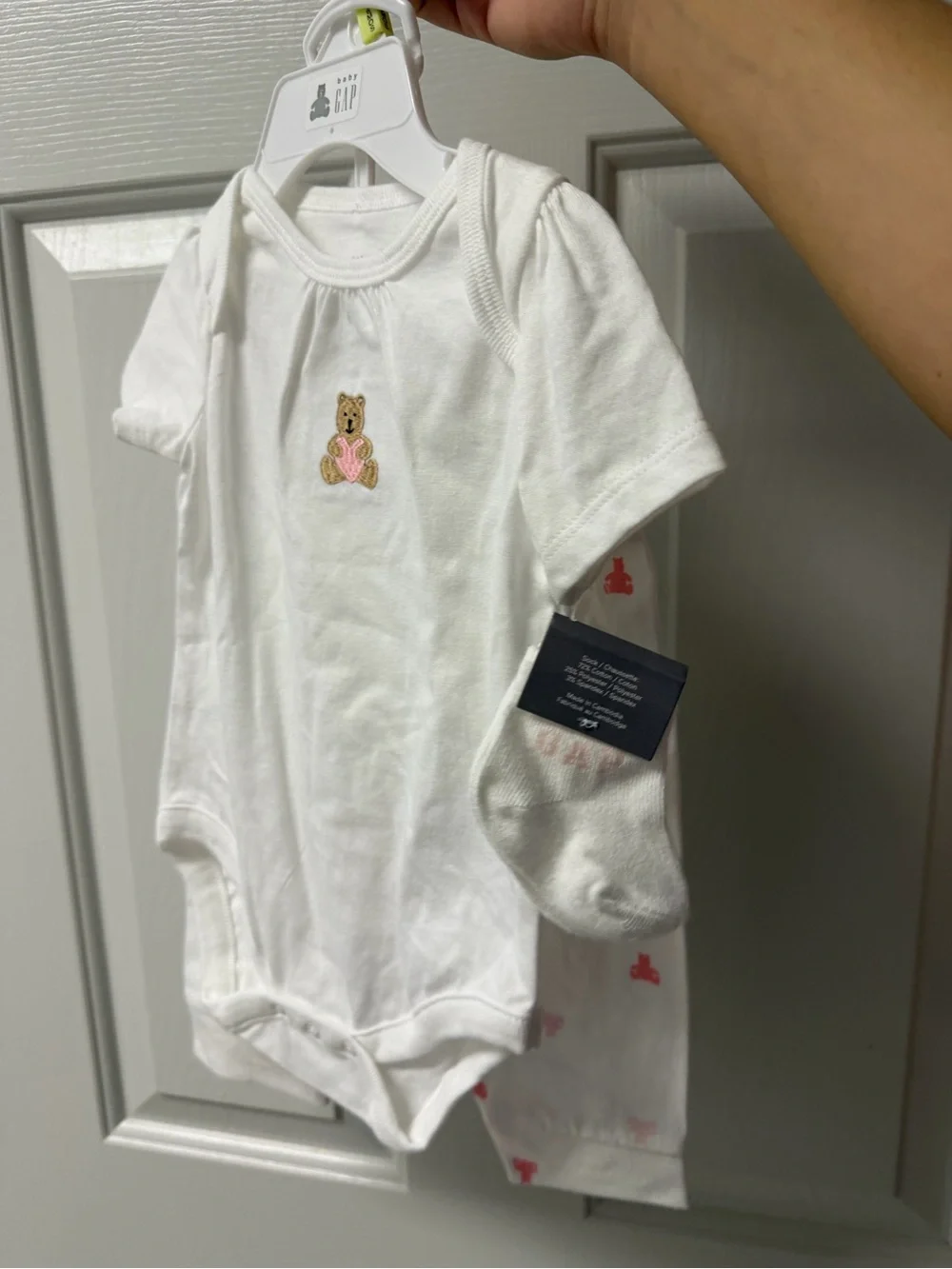 NWT Baby Gap Girl 3-6M 3 Piece Teddy Bear Bodysuit Pants Socks Set